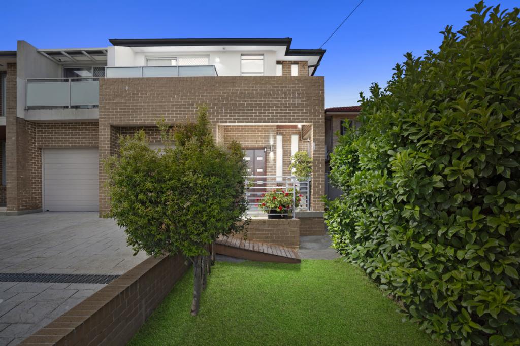 77 HAWKSVIEW ST, MERRYLANDS, NSW 2160