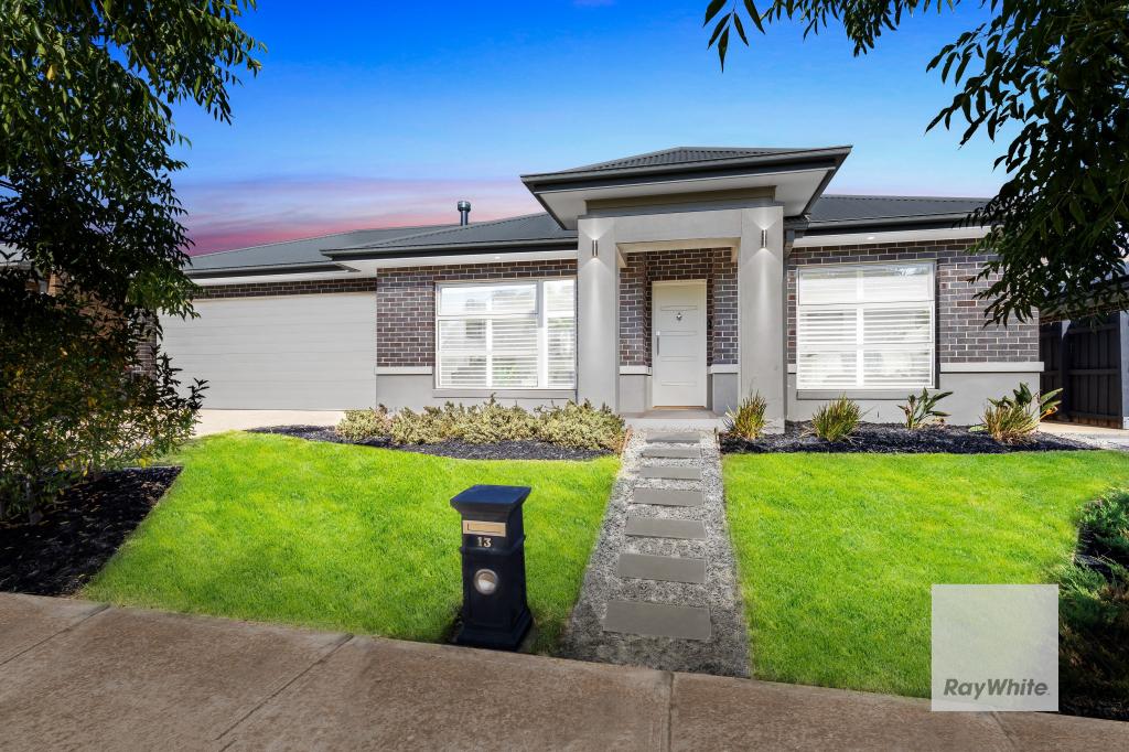 13 Bottlebrush Rd, Aintree, VIC 3336