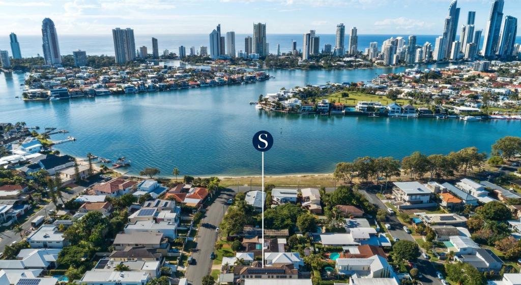 14 Durham St, Southport, QLD 4215