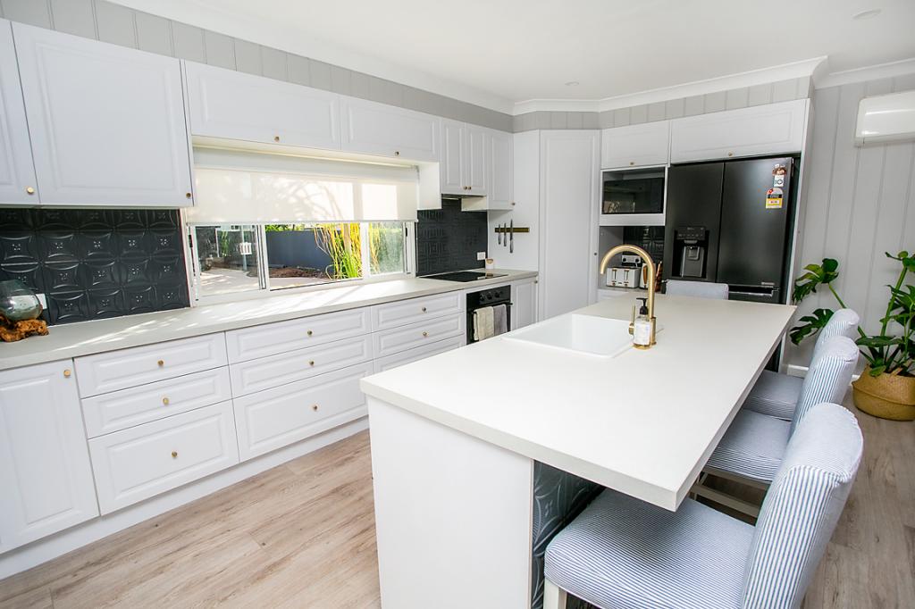 61 Second Ave, Mount Isa, QLD 4825