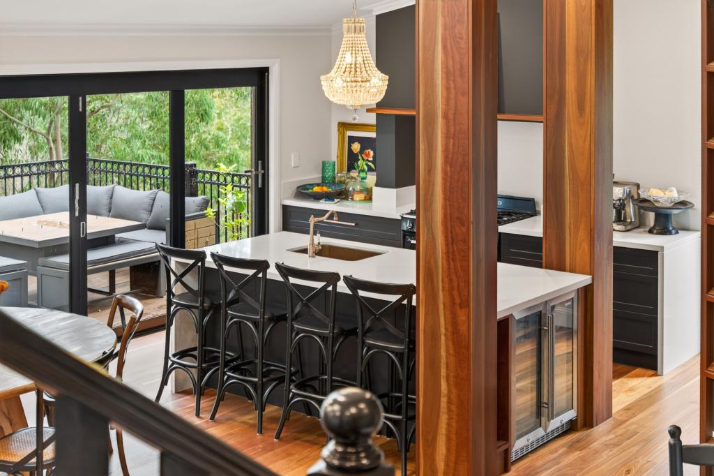 1 Shakespeare Dr, Winmalee, NSW 2777