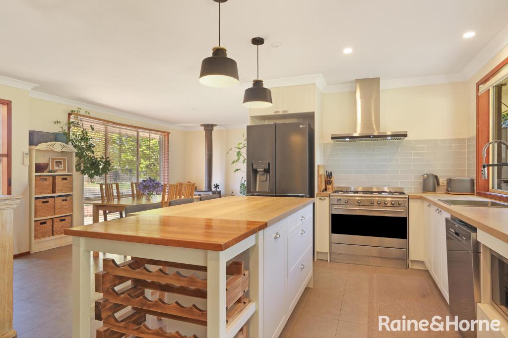 17 Janice Cres, Moss Vale, NSW 2577