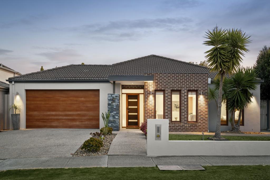 15 Moretti Ave, Taylors Lakes, VIC 3038