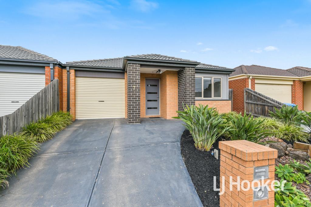 7 Rankin Cl, Lynbrook, VIC 3975