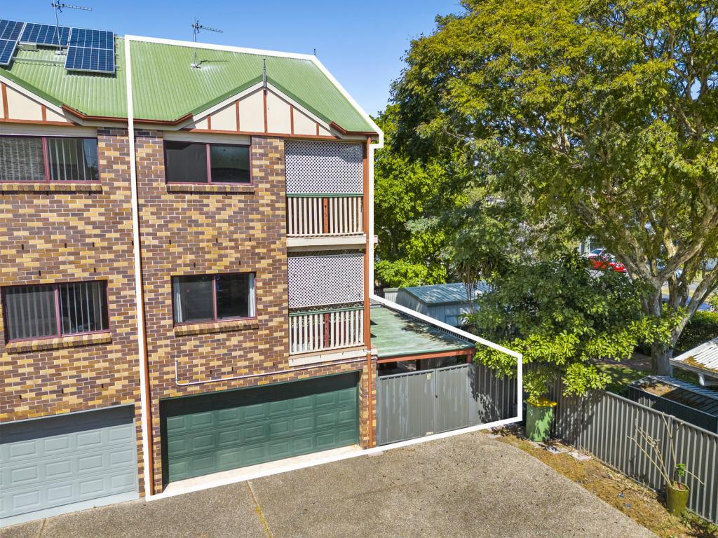2/48 Walton St, Southport, QLD 4215