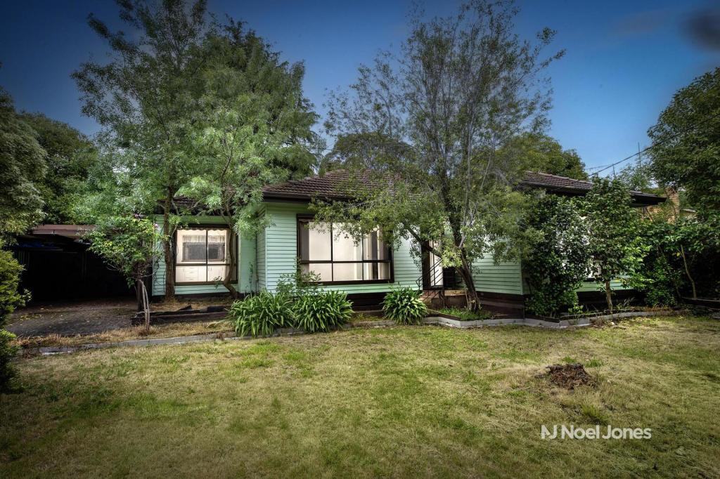 10 SEARES DR, RINGWOOD EAST, VIC 3135
