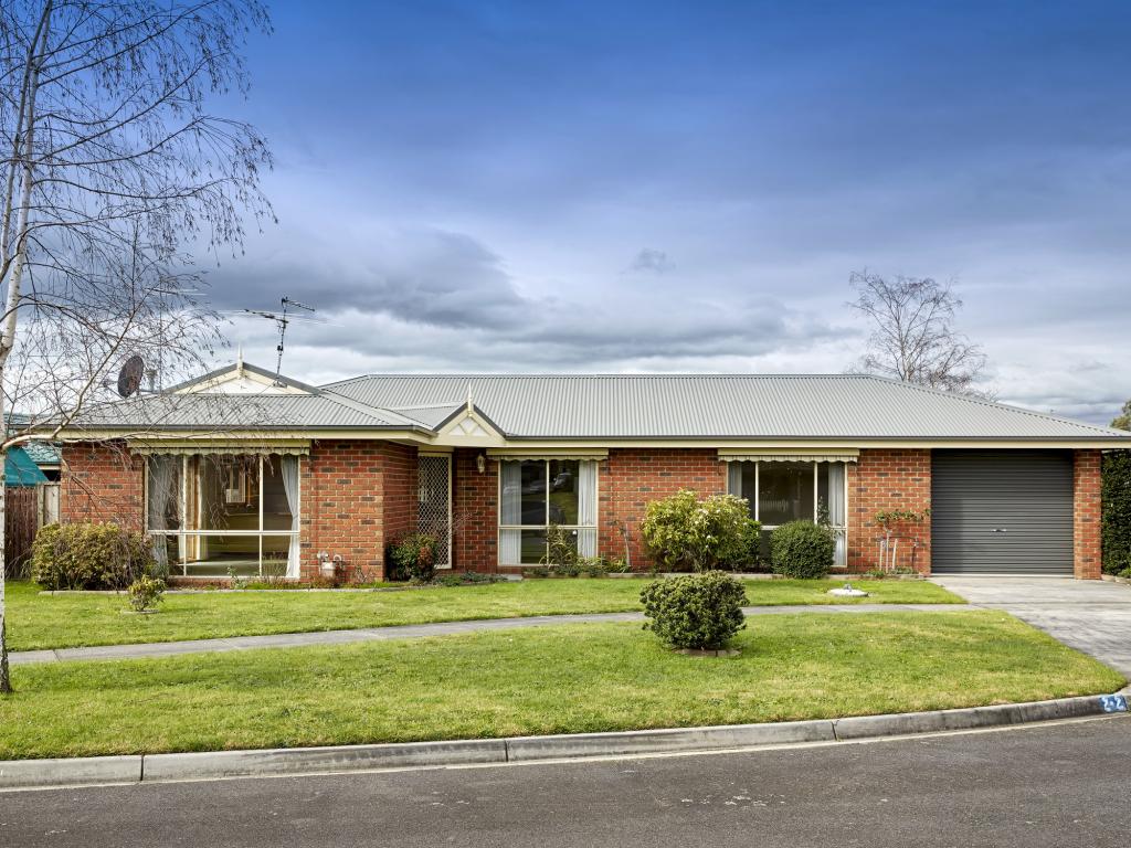 2/2 Janette Cl, Warragul, VIC 3820