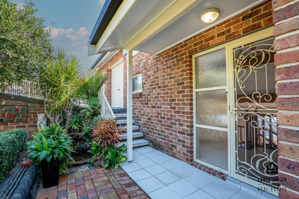 15 Gordon St, Eleebana, NSW 2282