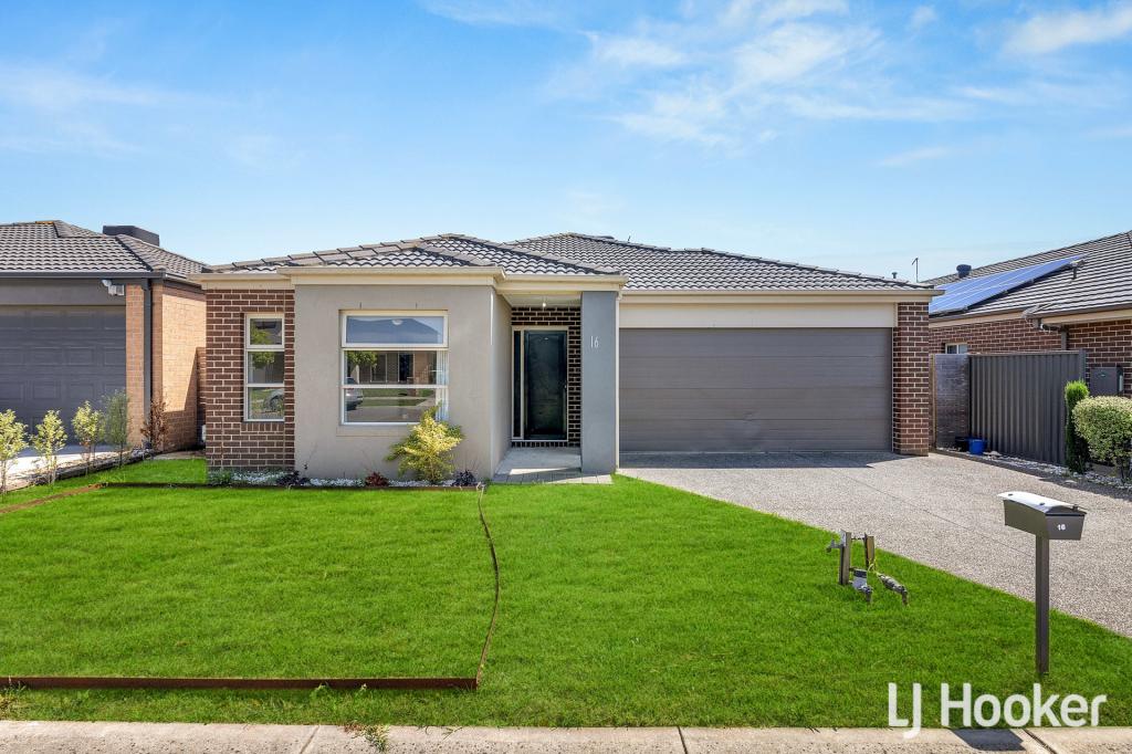 16 Bankton Ave, Cranbourne East, VIC 3977