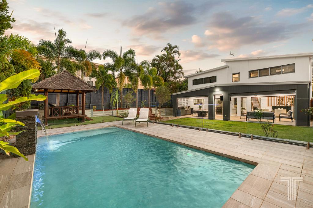 54 Herbert St, Camp Hill, QLD 4152