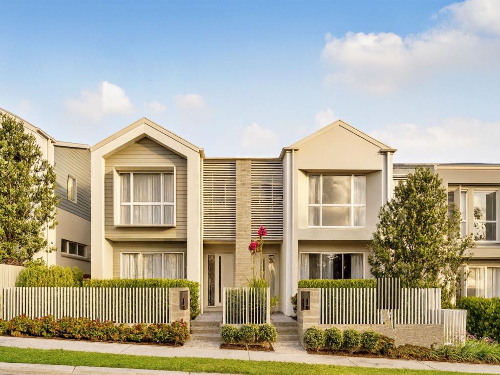 20 Falcon Rd, Oran Park, NSW 2570