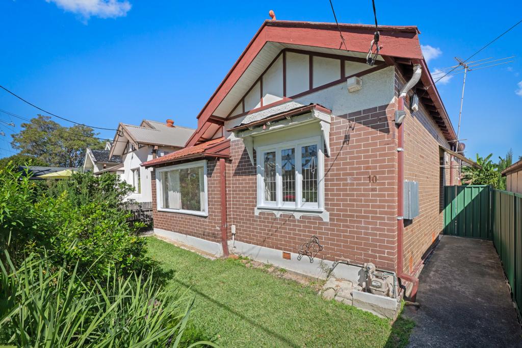 10 Unwin St, Canterbury, NSW 2193