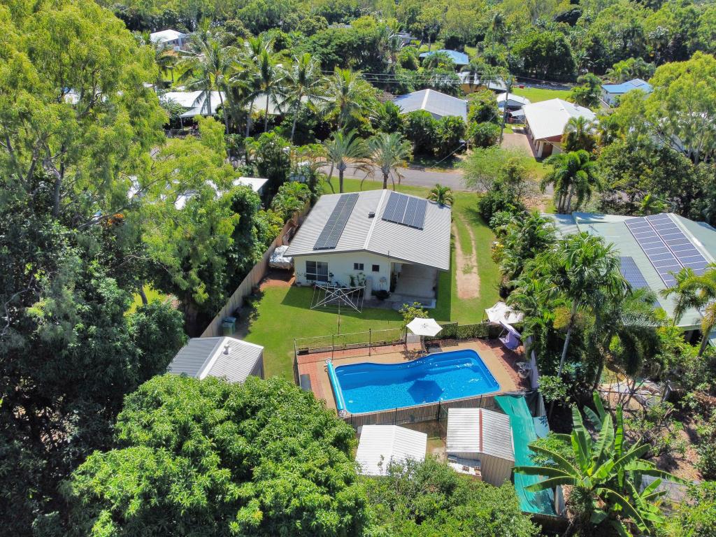 10 LILAC ST, NELLY BAY, QLD 4819
