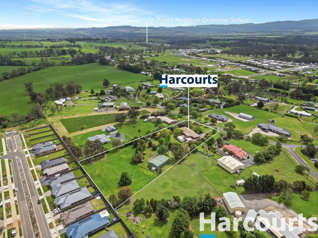 15 ARNUP CRES, DROUIN, VIC 3818