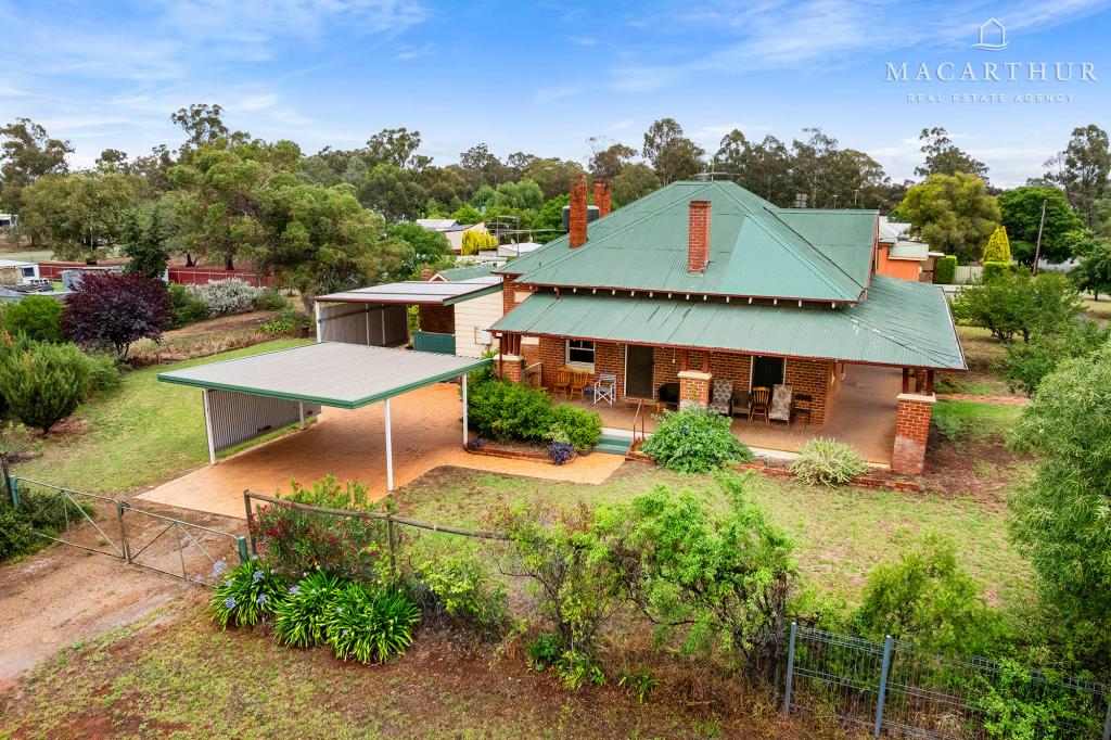 25 Cave St, Ganmain, NSW 2702