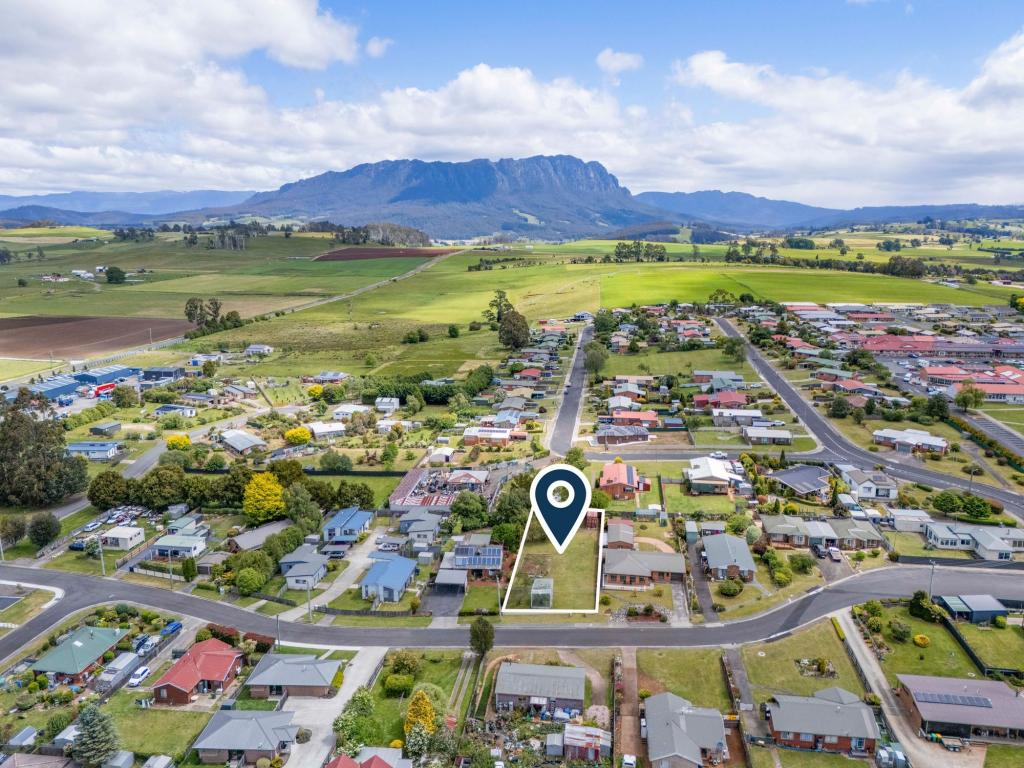 7 STATION ST, SHEFFIELD, TAS 7306