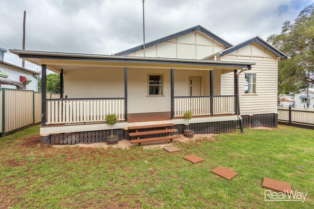 14 Mansford St, North Toowoomba, QLD 4350