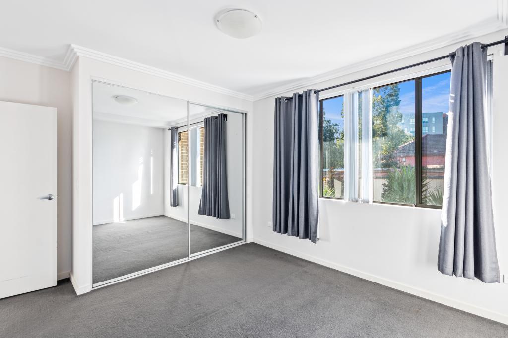 8/2-4 Belinda Pl, Mays Hill, NSW 2145