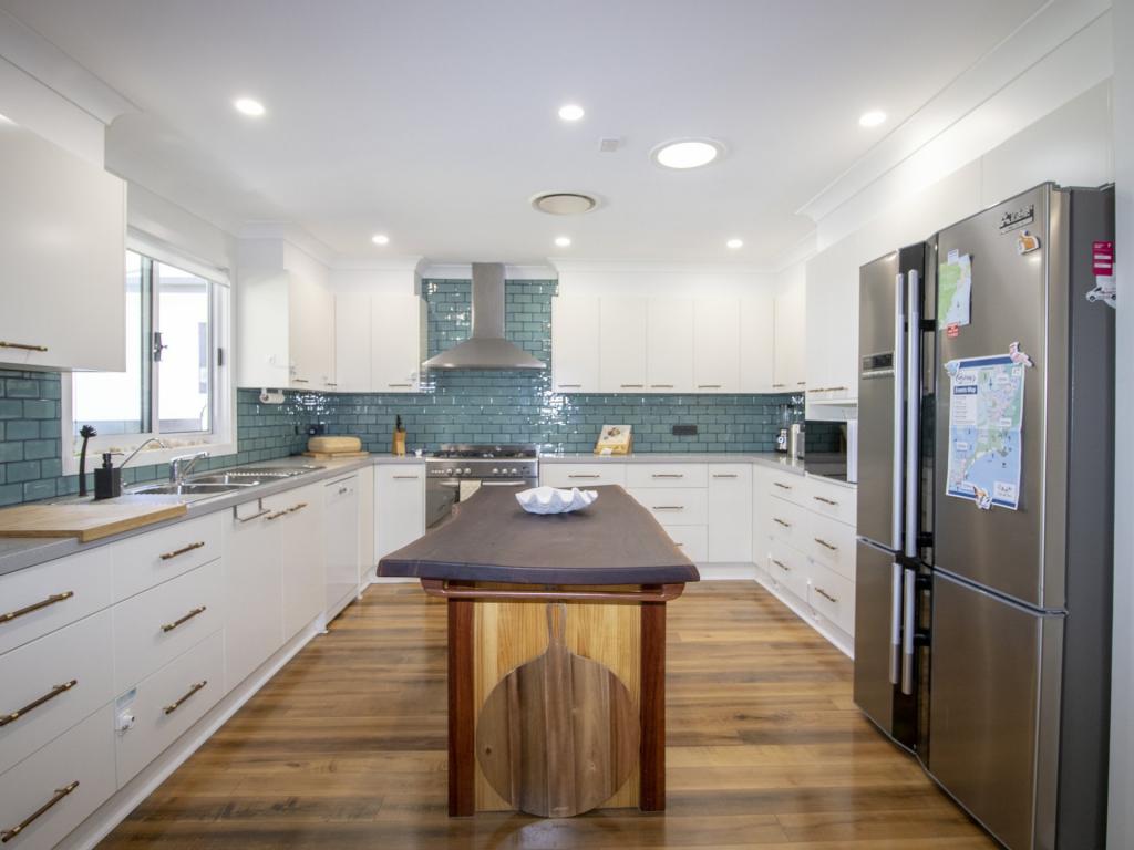 6 Pope Ave, Berrara, NSW 2540