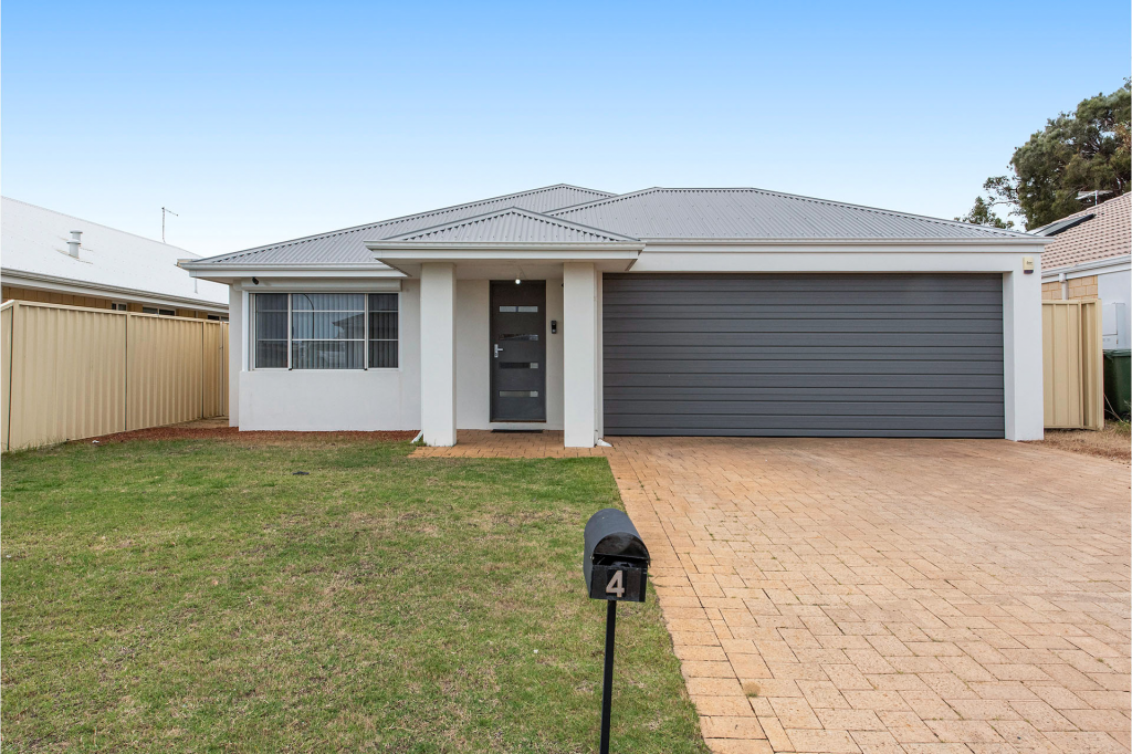 4 Castella Dr, Dudley Park, WA 6210