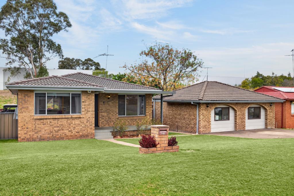 18 & 18a Bickley Rd, South Penrith, NSW 2750