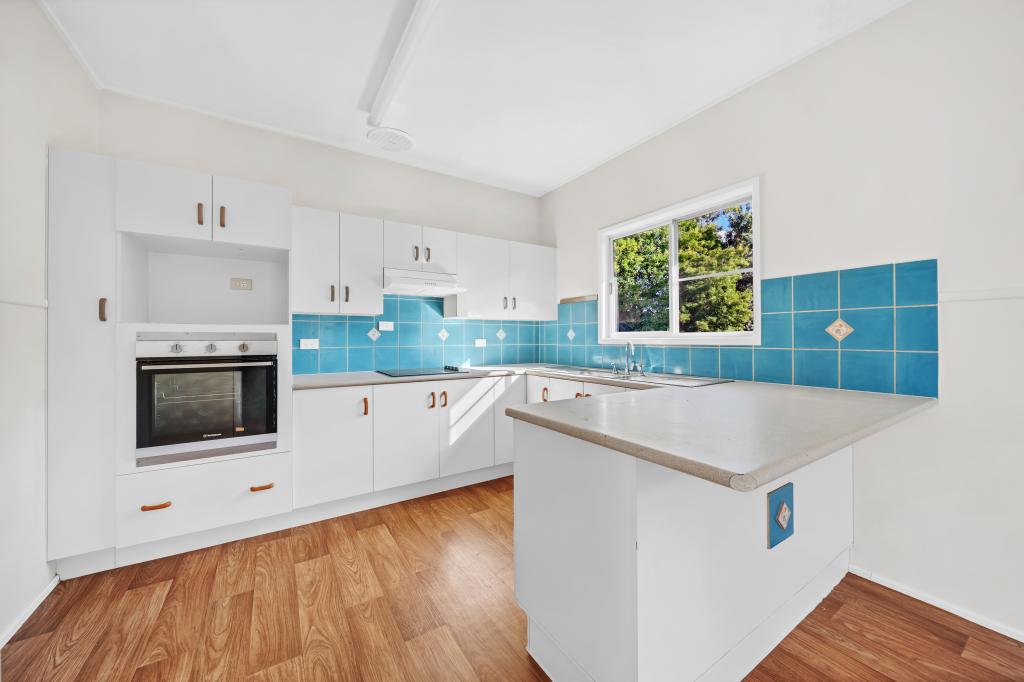 10 Mclean St, Capella, QLD 4723