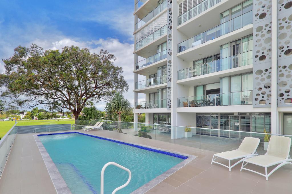 1203/17 Bath St, Labrador, QLD 4215