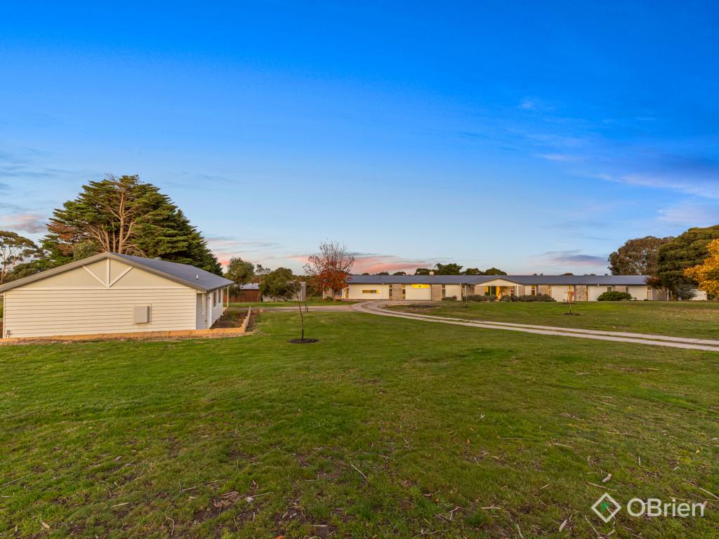 226 Pearcedale Rd, Cranbourne South, VIC 3977