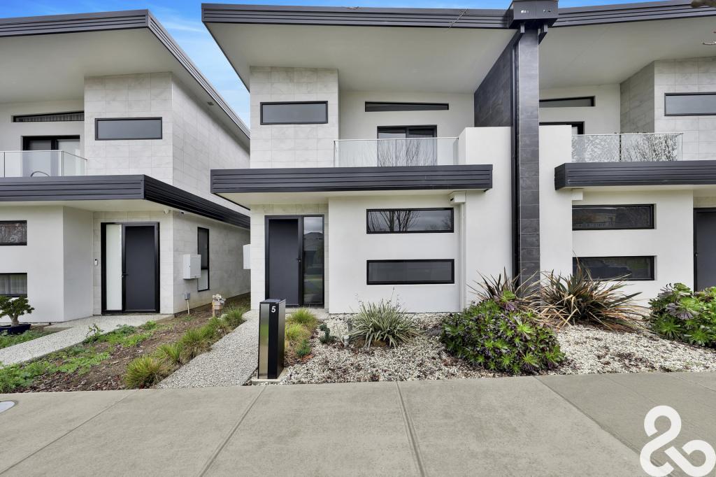 5 Bernese Way, South Morang, VIC 3752