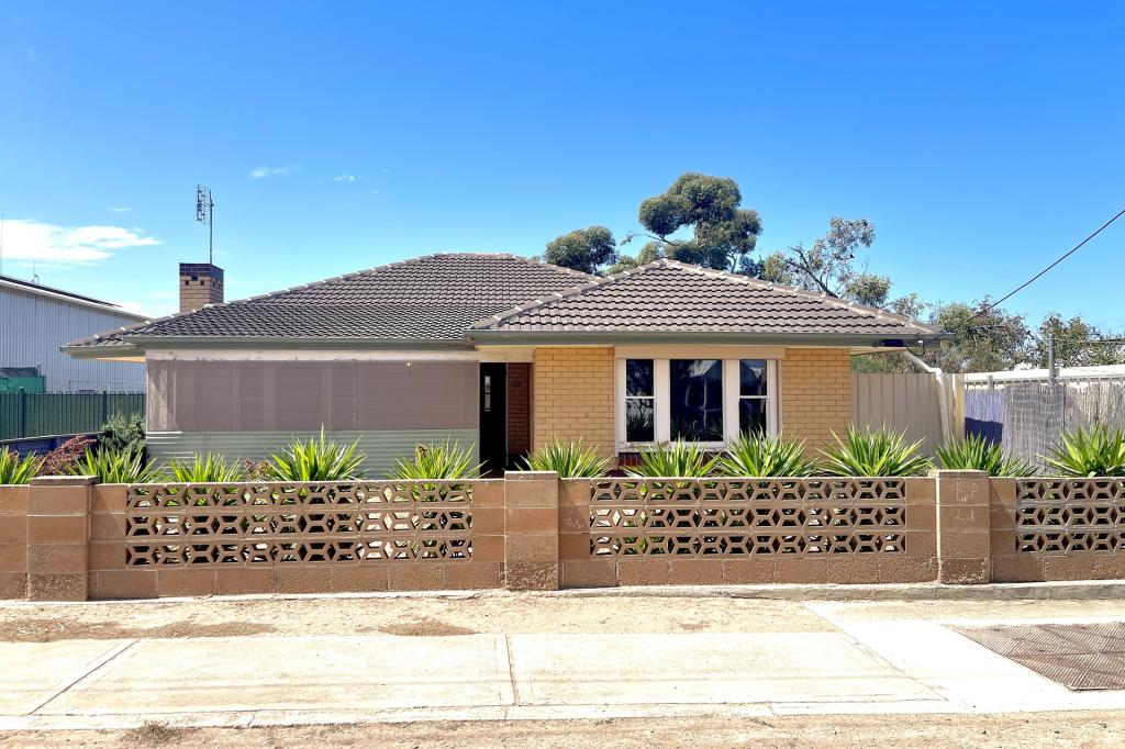 52 Mckenzie St, Ceduna, SA 5690