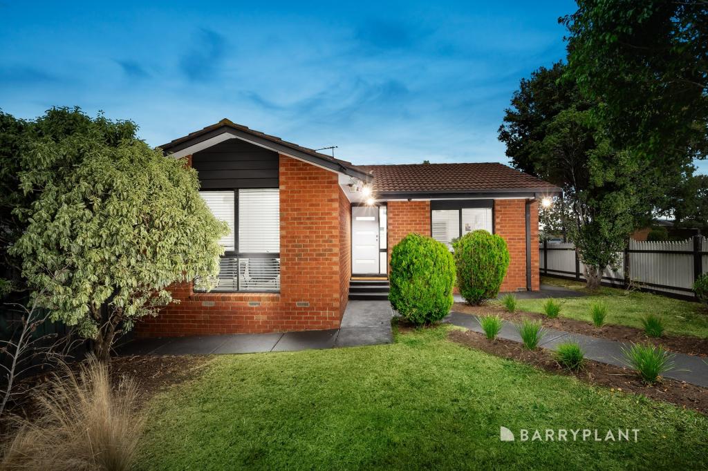 11 Pickworth Dr, Mill Park, VIC 3082