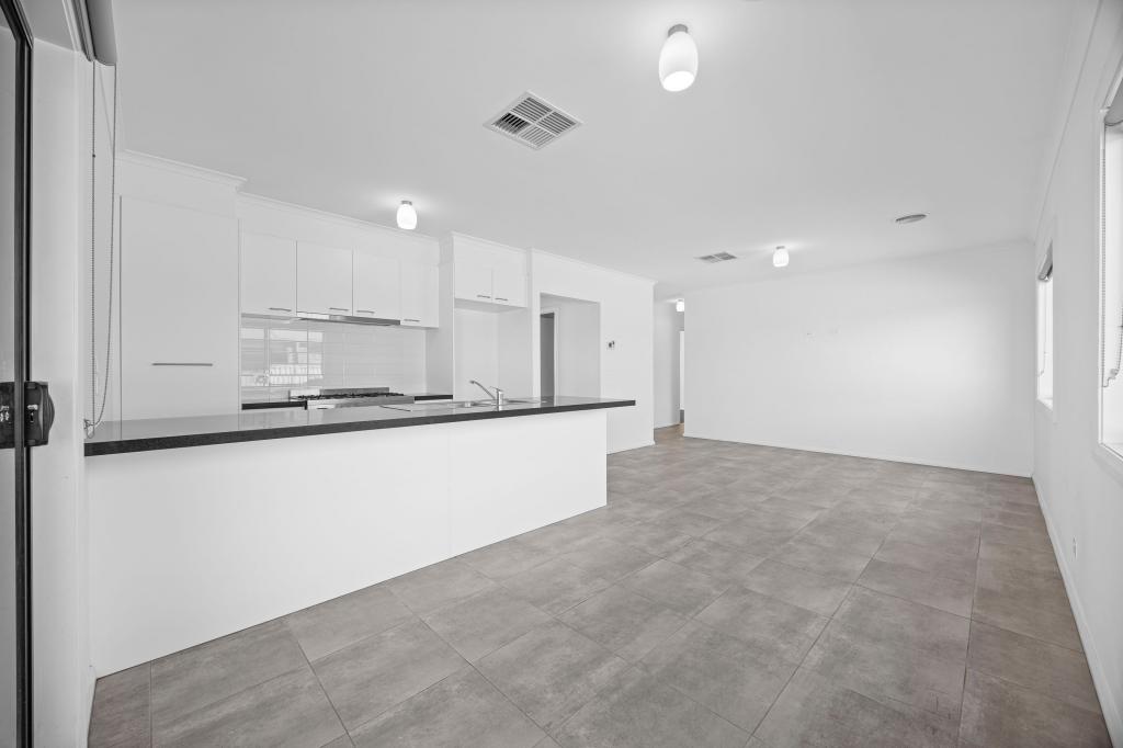 10 Venice Dr, Winter Valley, VIC 3358