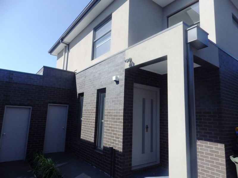 4/28-30 HUTTON ST, THORNBURY, VIC 3071