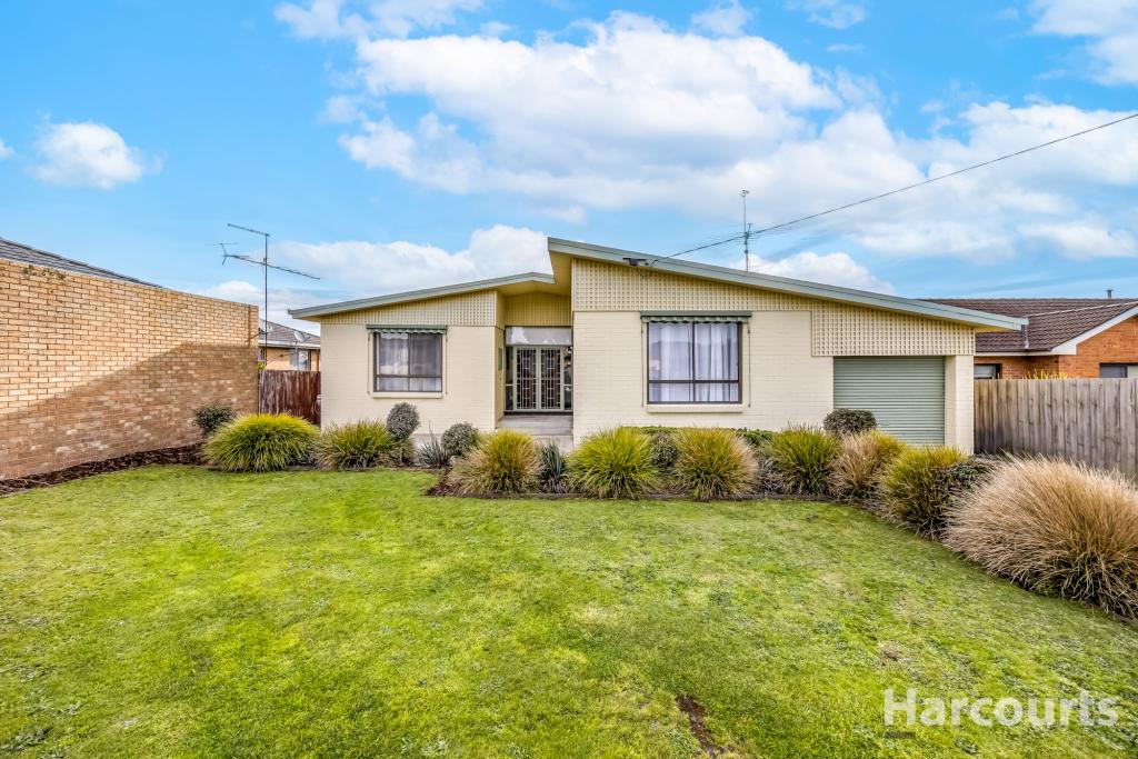 49 Torres St, Newborough, VIC 3825