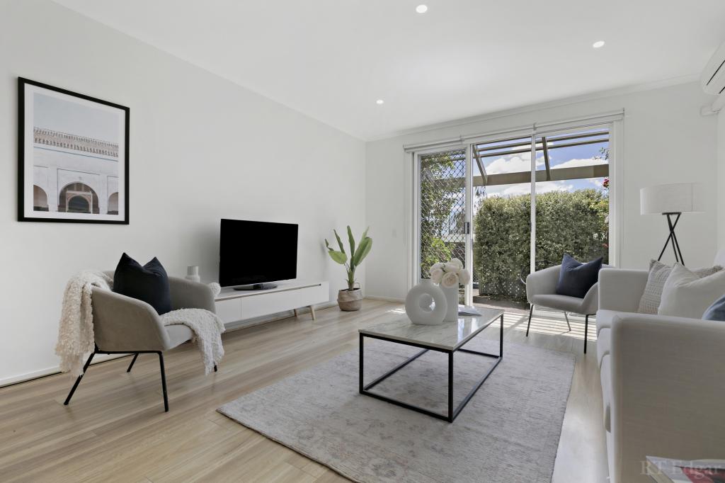 214 WILTSHIRE DR, KEW, VIC 3101