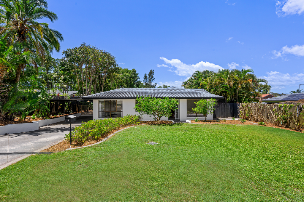 3 Muresk Ct, Mermaid Waters, QLD 4218