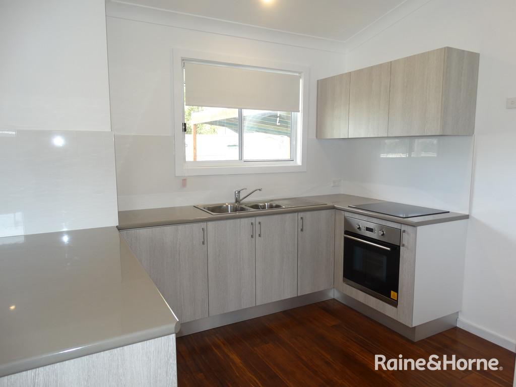 12a Pozieres Ave, Umina Beach, NSW 2257