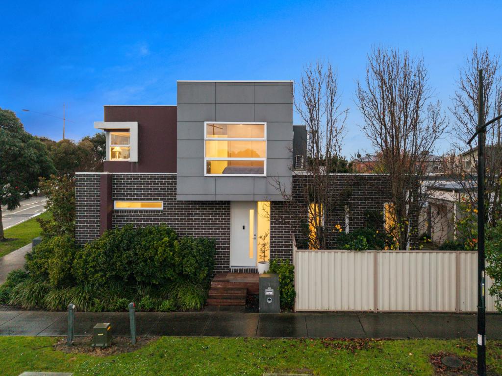 1 Serenity St, Pakenham, VIC 3810