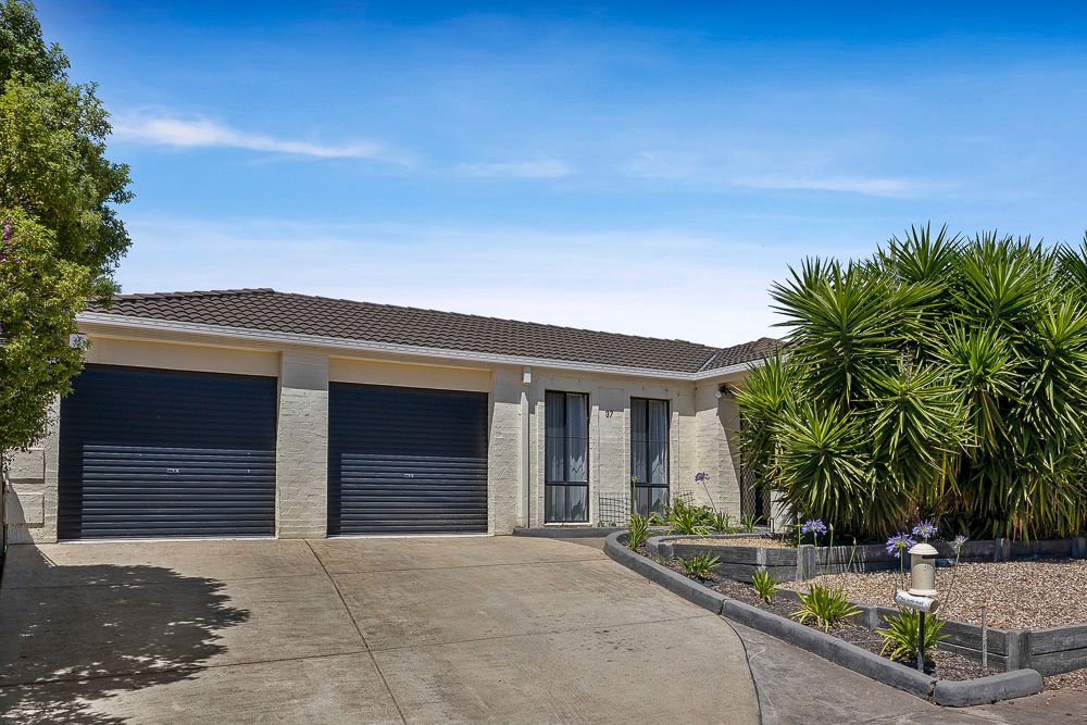 37 BUNGARIM WYND, SYDENHAM, VIC 3037