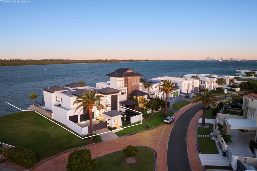 31 PARKLANE TCE, SOVEREIGN IS, QLD 4216