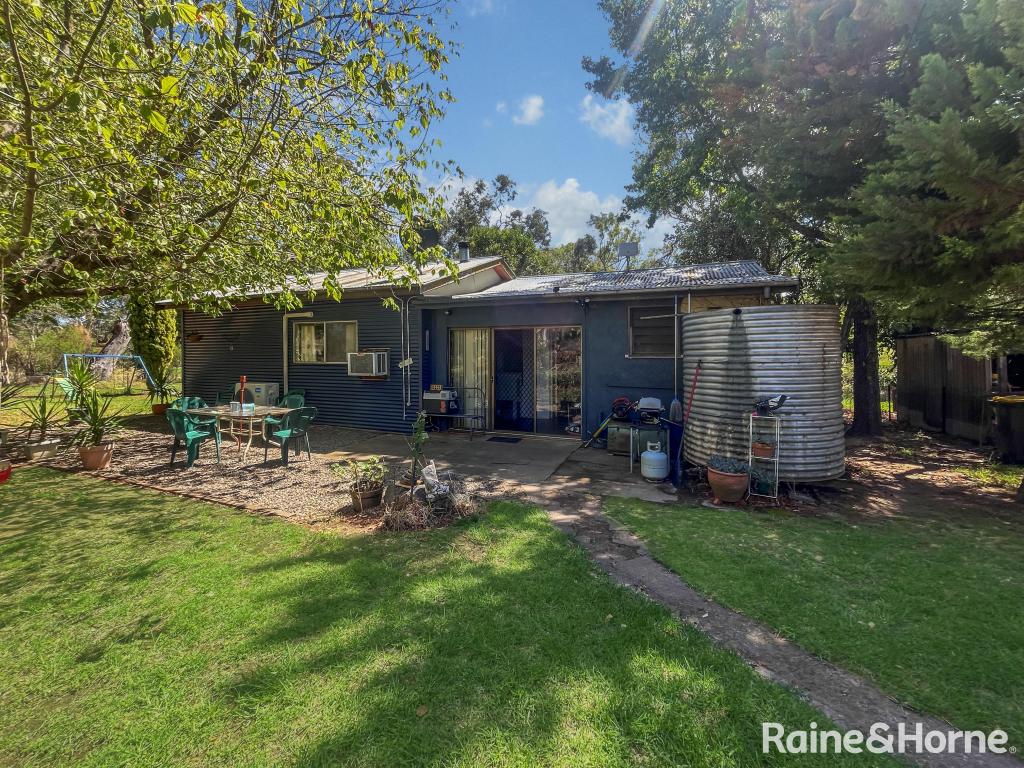 41 Hintons Rd, Young, NSW 2594