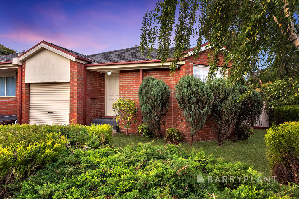 11 LUCERNE ST, MOUNT WAVERLEY, VIC 3149