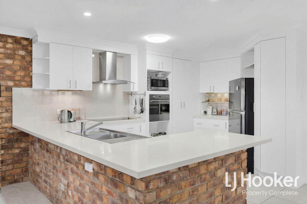 10 Lyngrove St, Kingston, QLD 4114