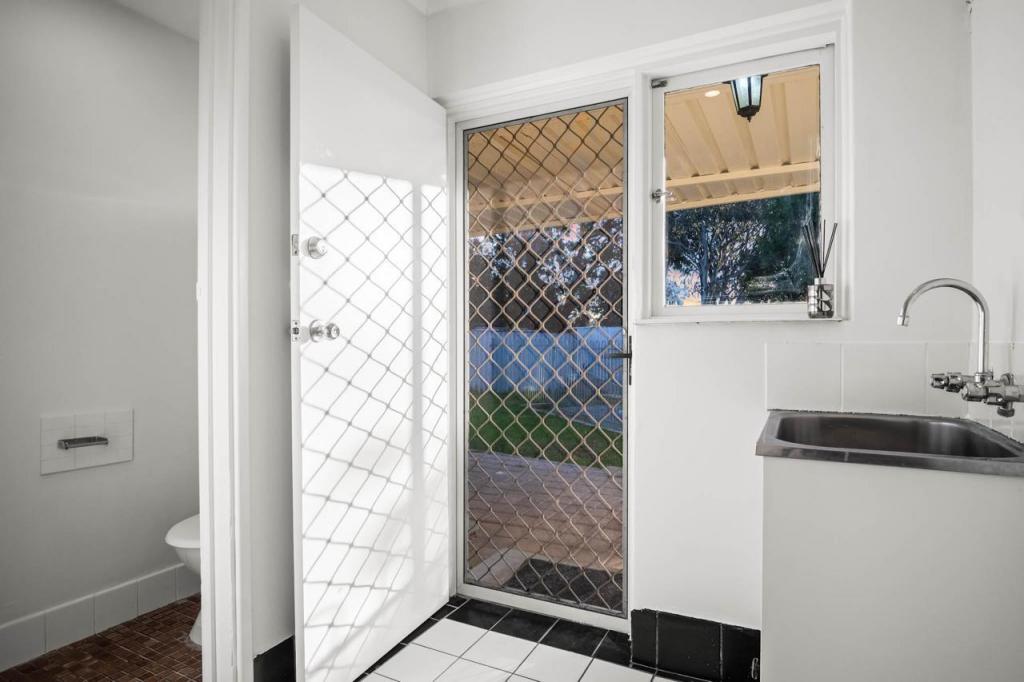 15 Hickson Ave, Armadale, WA 6112