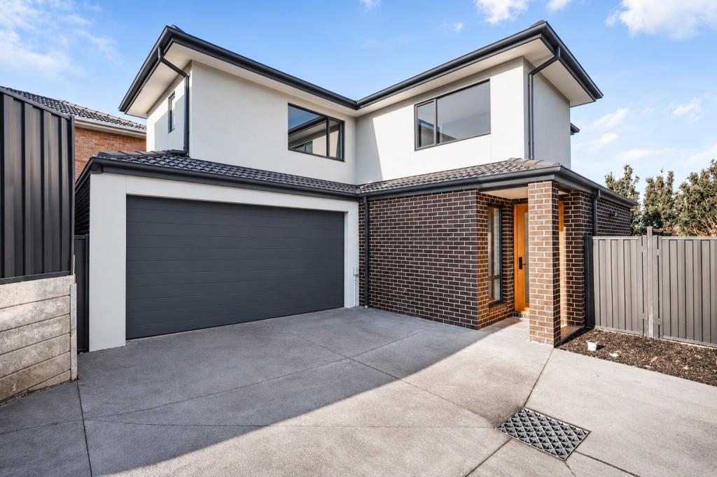 2/67 Arncliffe Bvd, Greenvale, VIC 3059