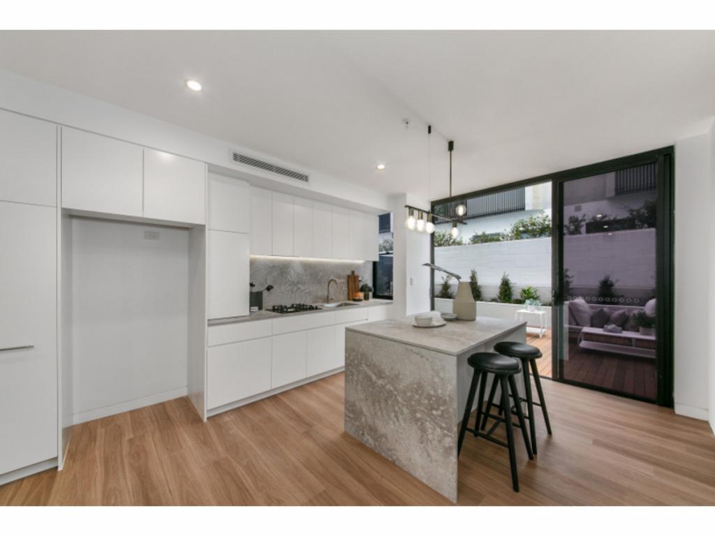 2/5 LLANFOYST ST, RANDWICK, NSW 2031