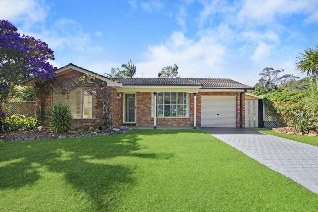 1 Donna Cl, Lisarow, NSW 2250