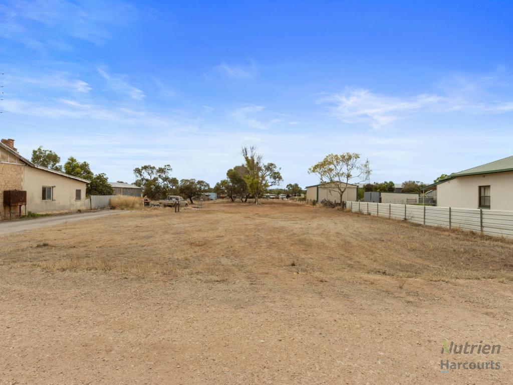 12 MAITLAND RD, MINLATON, SA 5575