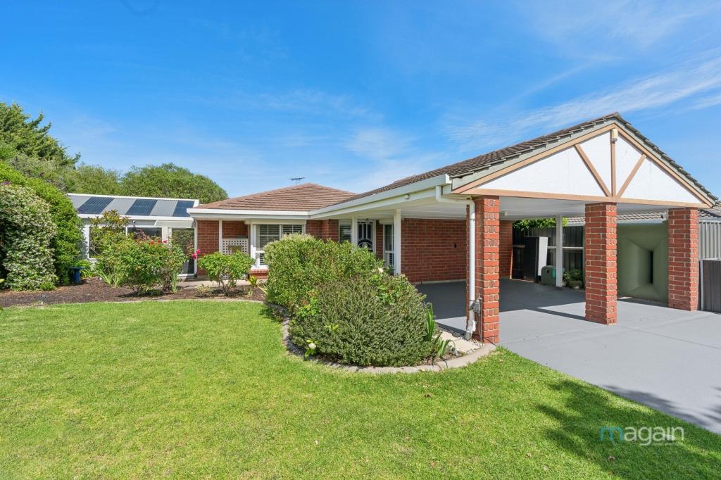 16 Coonawarra Cl, Woodcroft, SA 5162