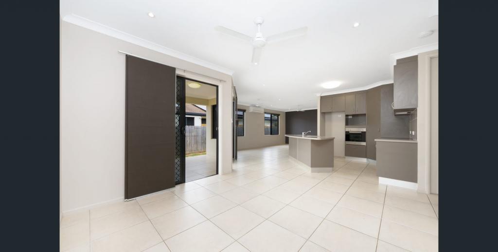 18 SANDERLING CCT, KELSO, QLD 4815